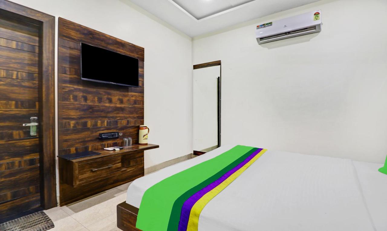 Itsy Hotels Anjali Mahal 500, Mtrs From Mathura Railway Station Exterior foto