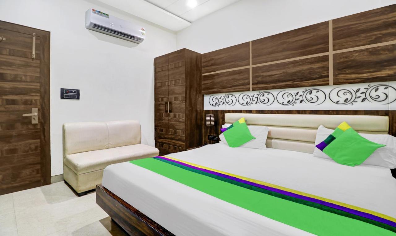 Itsy Hotels Anjali Mahal 500, Mtrs From Mathura Railway Station Exterior foto